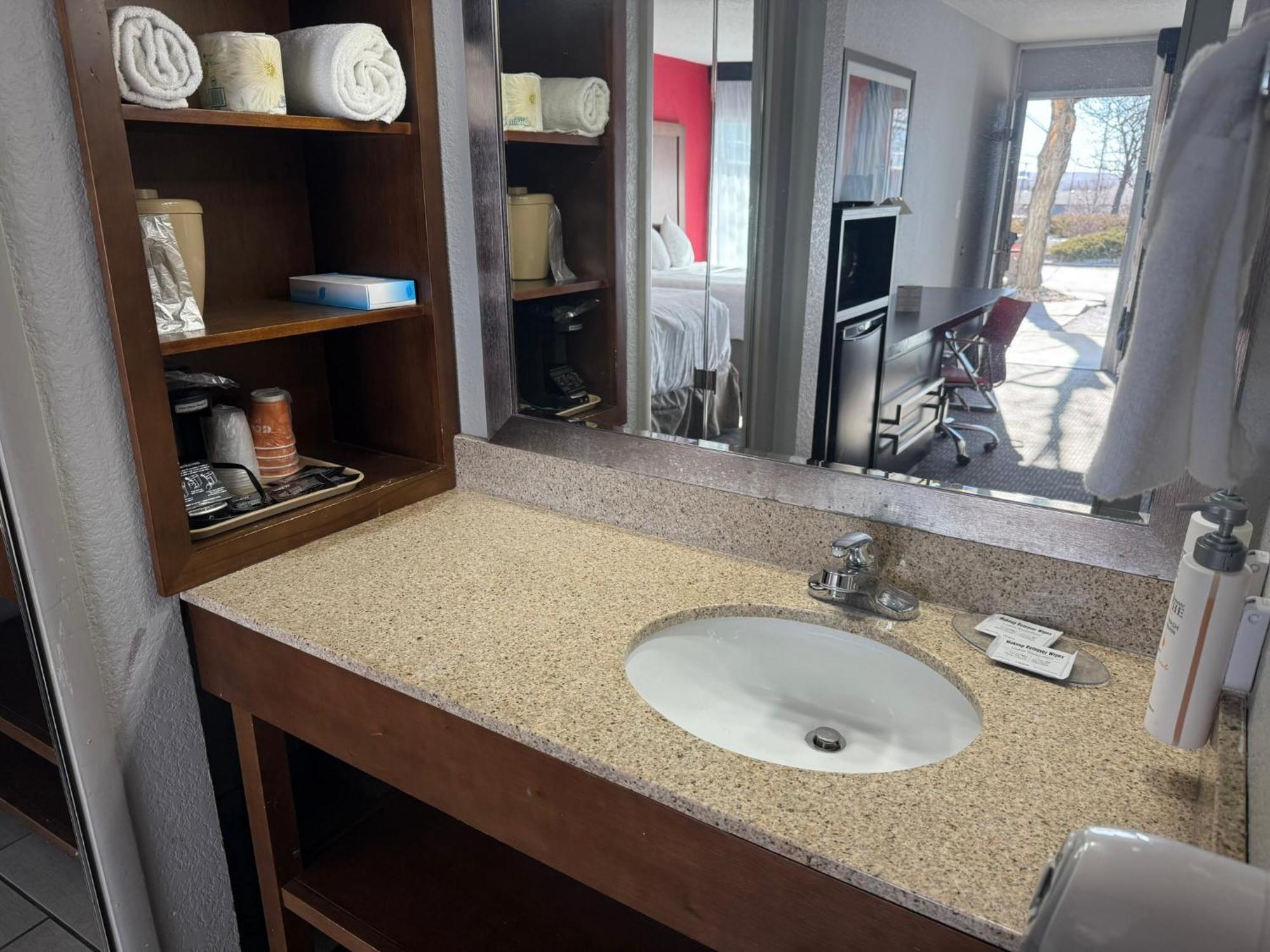 Sonesta Essential - Rapid City Room photo